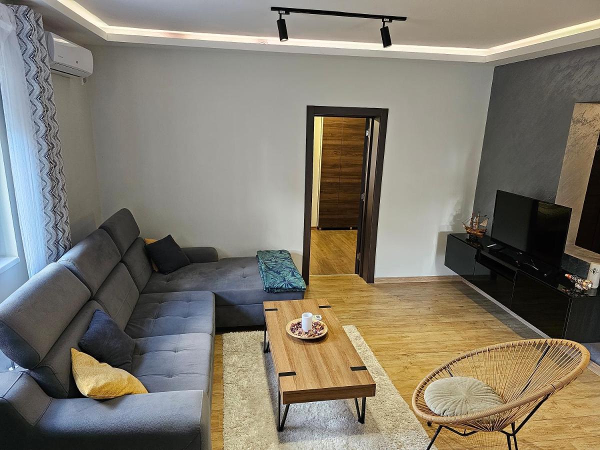 Aerovista Apartment Surčin Exterior foto